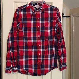 Old Navy Button Down “the classic shirt”